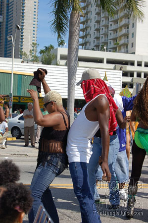 miami_carnival_2006_pt1-076