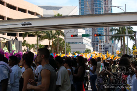 miami_carnival_2006_pt1-092