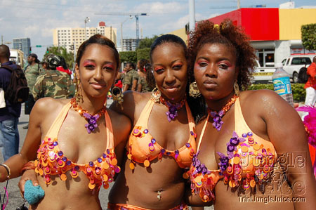 miami_carnival_2006_pt2-005