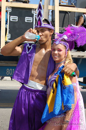 miami_carnival_2006_pt2-006