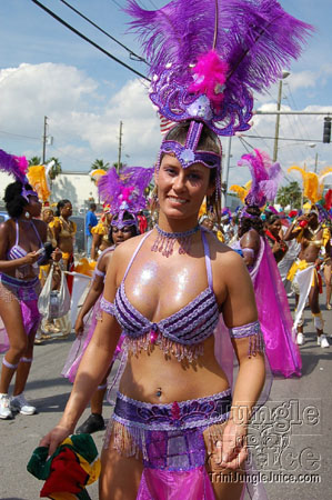 miami_carnival_2006_pt2-007