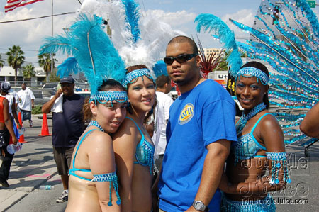 miami_carnival_2006_pt2-015