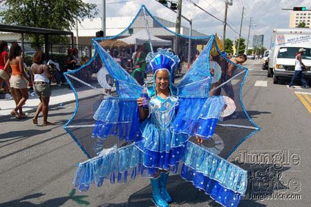 miami_carnival_2006_pt2-024