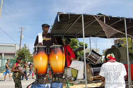miami_carnival_2006_pt2-029