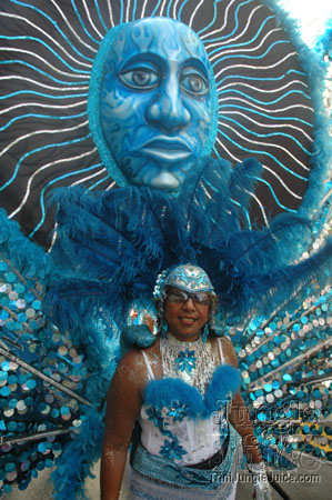 miami_carnival_2006_pt2-036