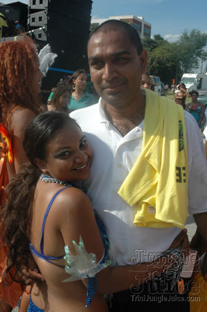 miami_carnival_2006_pt2-045