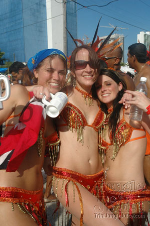 miami_carnival_2006_pt2-066