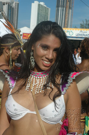 miami_carnival_2006_pt2-072