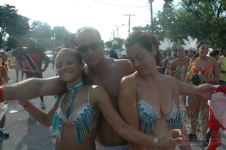 miami_carnival_2006_pt2-107