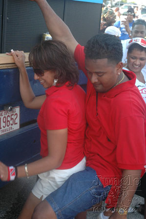 miami_carnival_2006_pt2-119