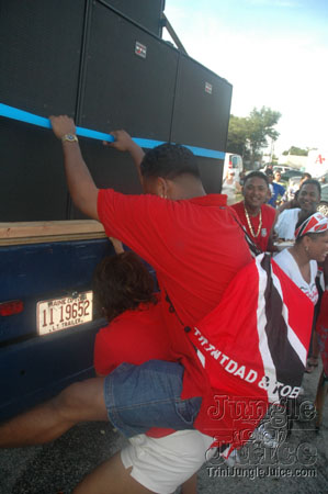 miami_carnival_2006_pt2-121