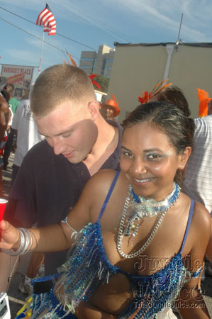 miami_carnival_2006_pt2-124