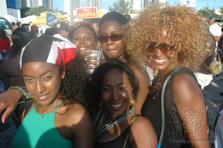 miami_carnival_2006_pt2-127