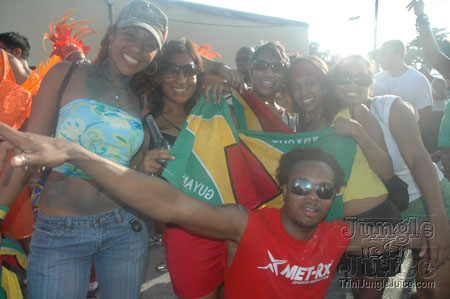 miami_carnival_2006_pt2-132