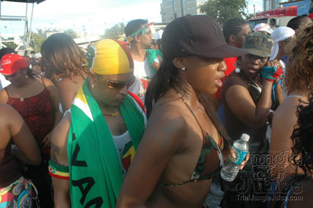 miami_carnival_2006_pt2-143