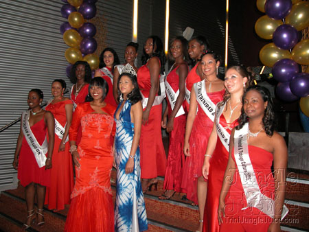 miss_tnt_uk_2006_launch-03