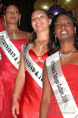 miss_tnt_uk_2006_launch-04