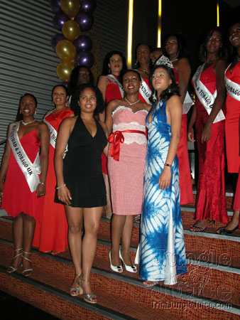 miss_tnt_uk_2006_launch-05