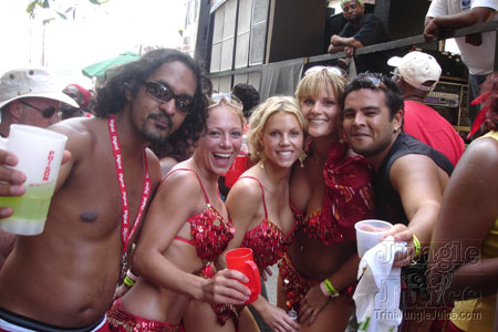 poison_monday_2006-044