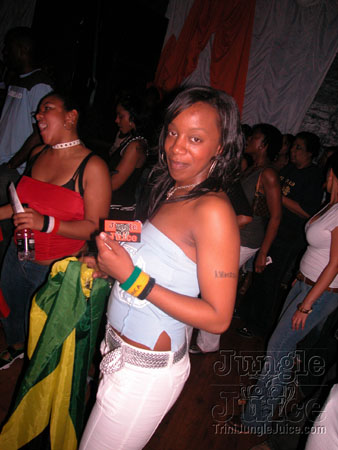 poisonuk_20deg_2006-13