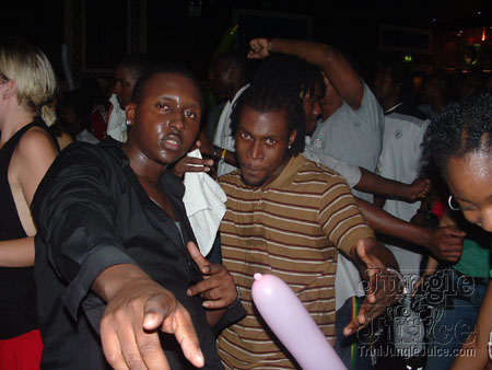 puk_seduction_2006-54