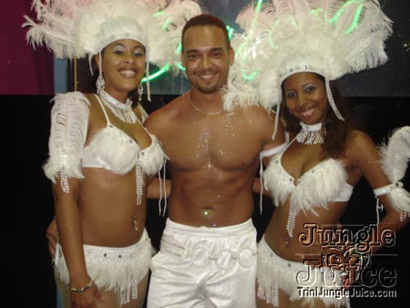 rakassa_2k6_band_launch-03