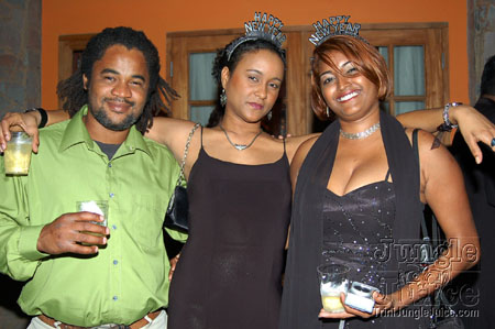 romancing_under_the_stars-005