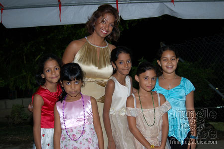 romancing_under_the_stars-013