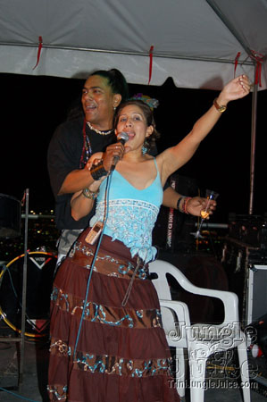 romancing_under_the_stars-081