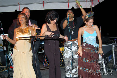 romancing_under_the_stars-082