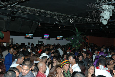 rum_jungle_halloween_2006-031
