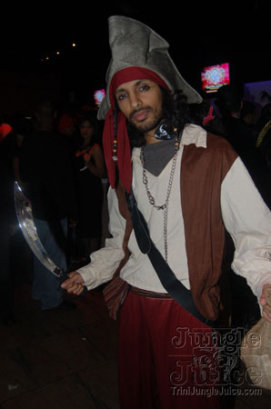 rum_jungle_halloween_2006-040
