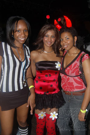 rum_jungle_halloween_2006-064