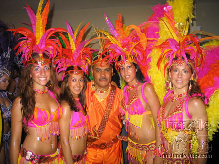 saldenah_bandlaunch_2006-11