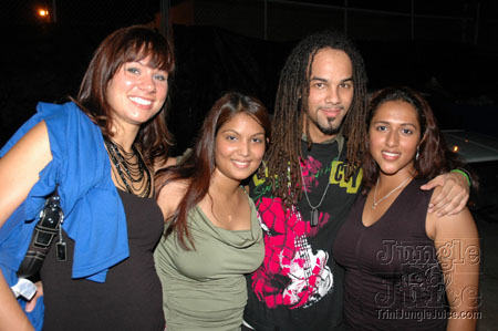 scruples_blocko_2006_pt1-035