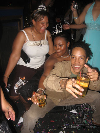 shine_nye_2006-06