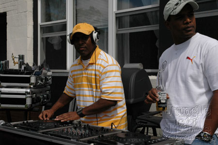 sw_bfast_party_2006-11