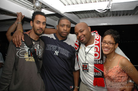 socaweb_boatride_2006-06