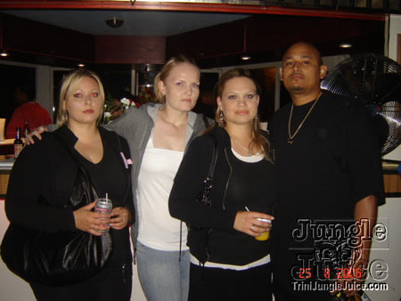 splash_boatride_2006-092