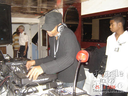 splash_boatride_2006-096