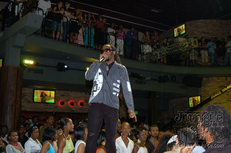 synergy_supermodel_2006-001