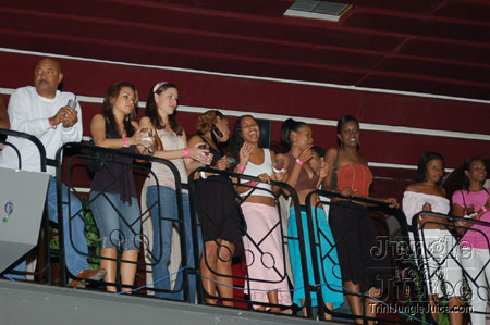 synergy_supermodel_2006-006