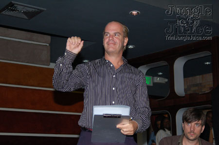 synergy_supermodel_2006-007