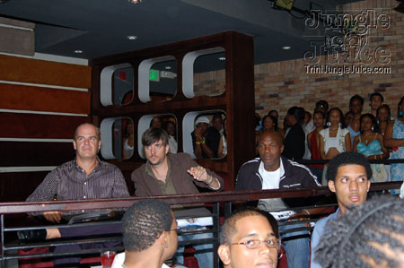 synergy_supermodel_2006-008