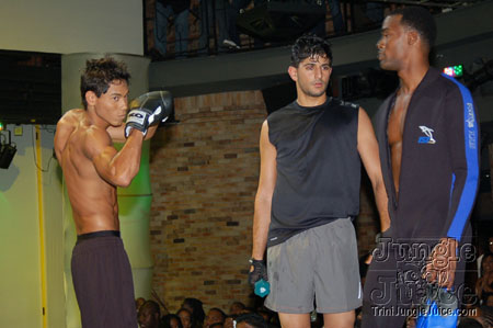 synergy_supermodel_2006-024