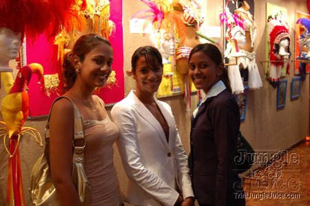 tribe_costume_viewing-05