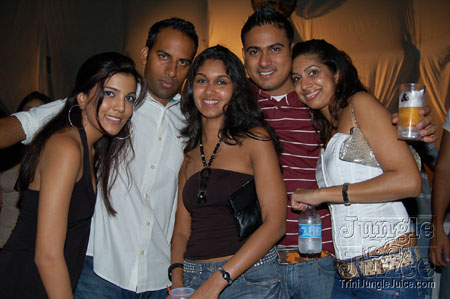 tribe_jingle_bell_jam-017