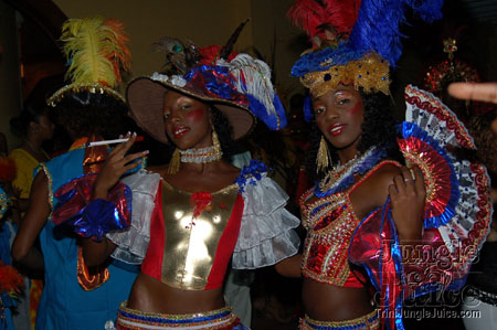 trini_revellers_2k7_launch_pt1-011