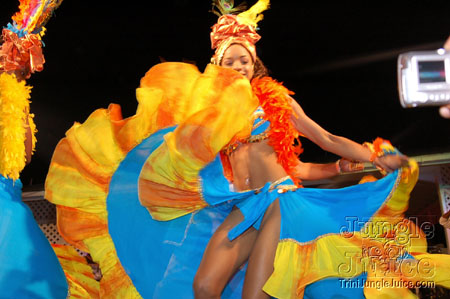 trini_revellers_2k7_launch_pt1-057