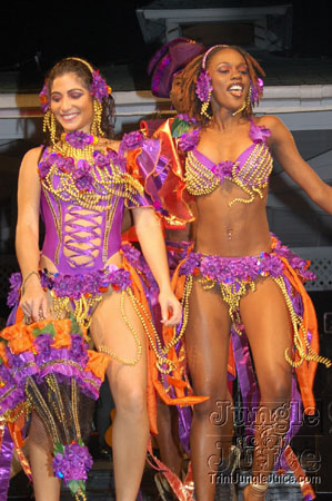 trini_revellers_2k7_launch_pt1-111